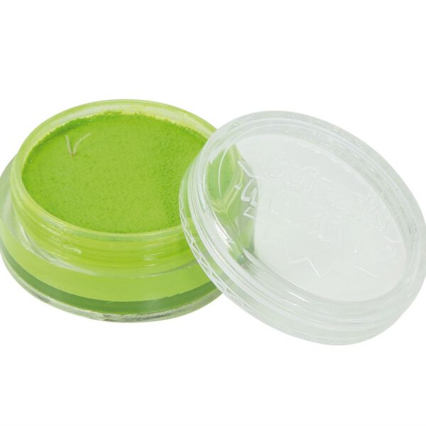 Maquillaje al agua verde claro