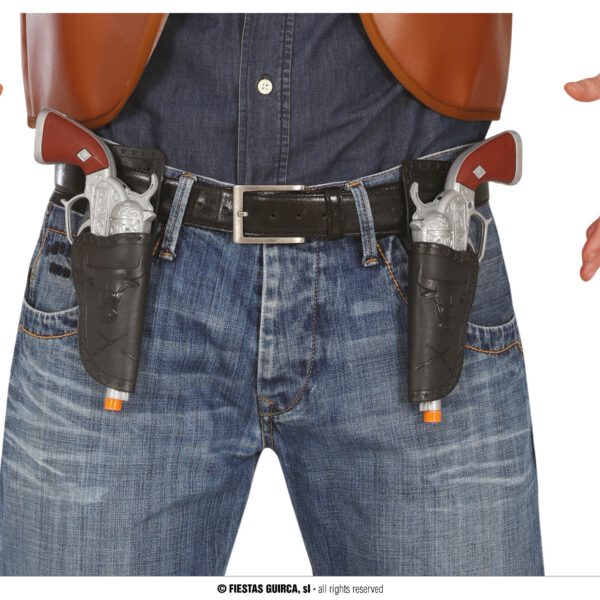 Cartucheras con dos pistolas