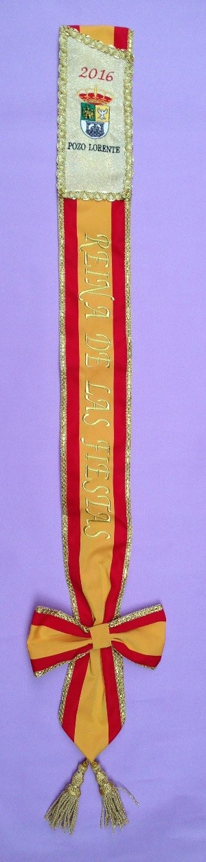 Banda Reina Escudo y Pasamaneria