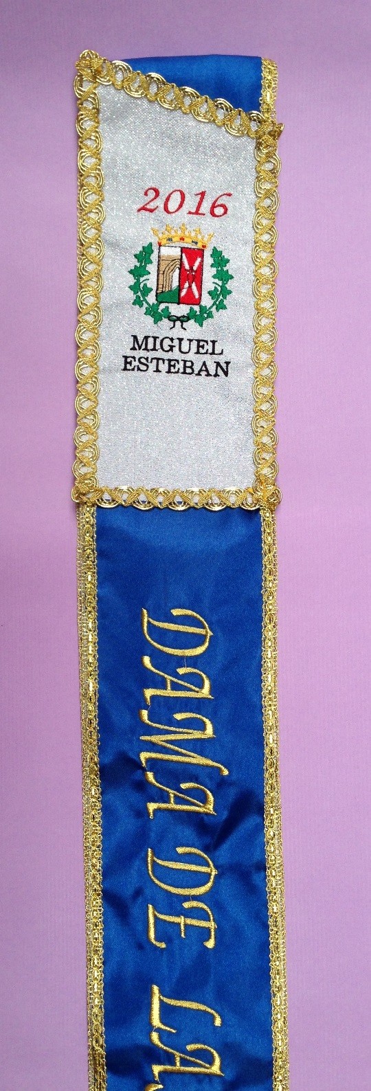 Banda Dama de las Fiestas Escudo y Pasamaneria