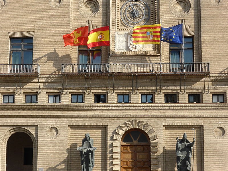 Bandera de Zaragoza ciudad