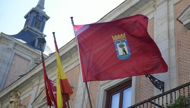 Bandera de Ayuntamiento de Madrid - Imagen 2