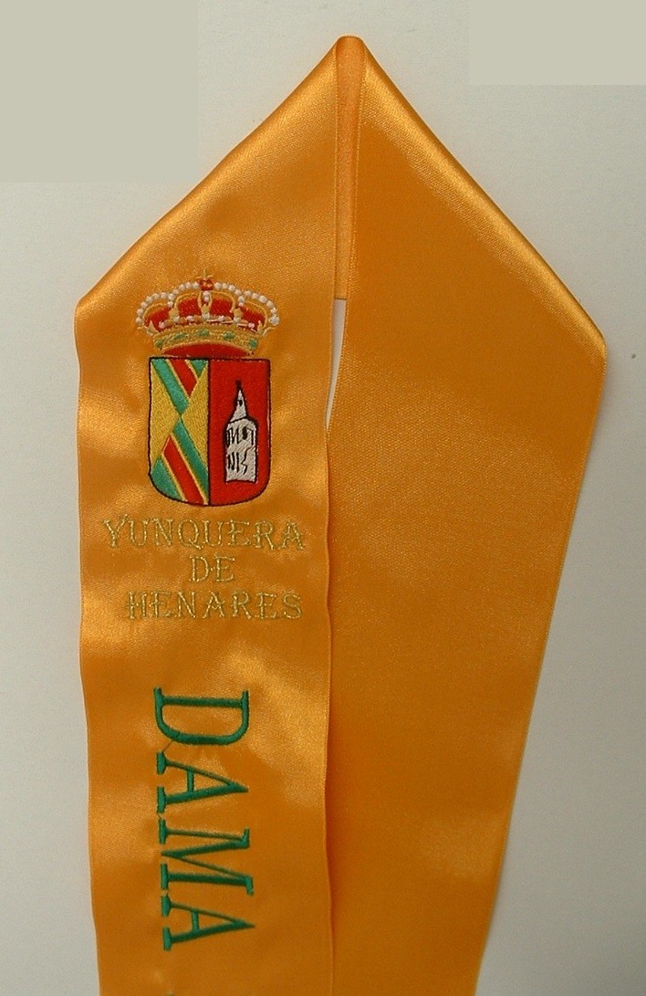 Banda Dama de las Fiestas Escudo